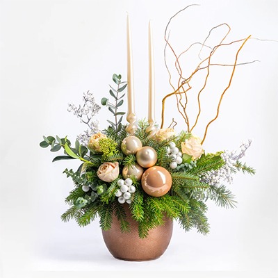    Christmas Arrangement: Candlelight Dreams